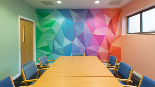 Charley Peters creates artwork to improve wellbeing at teenage mental health unit