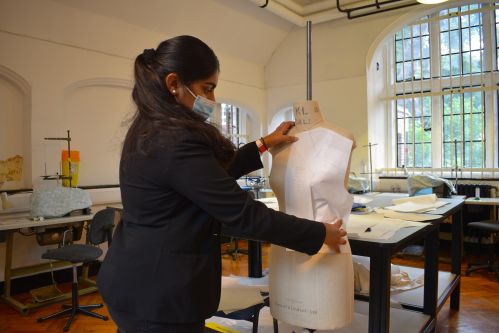 Keren Sondi in class at Lime Grove.