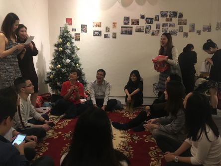 Alumni celebrate Christmas in Guangzhou