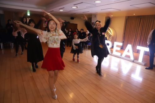 Woman leading a dance class