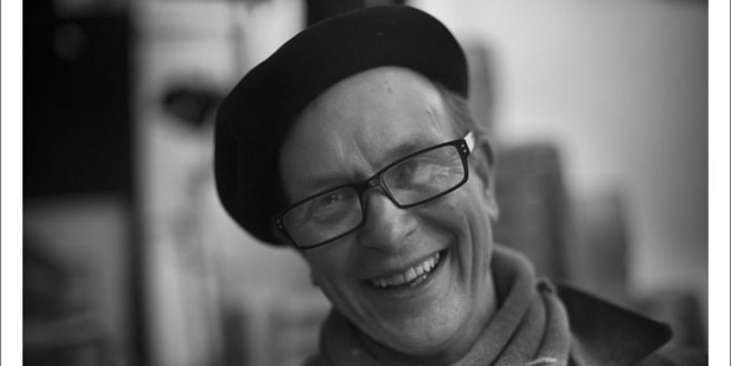 Paul  Rennie