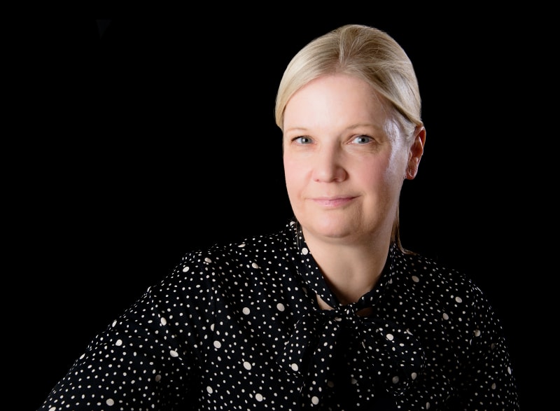 Sarah  Mansell