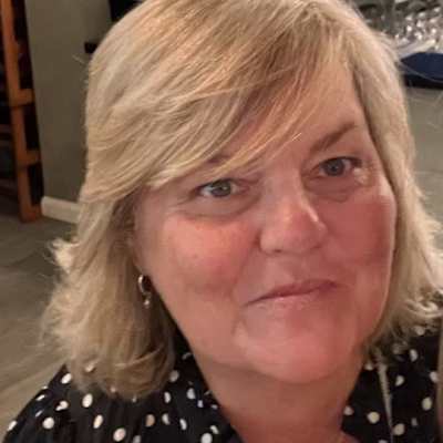 Helen  Hindley