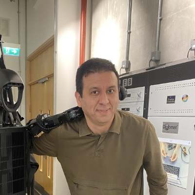 Hooman  Samani