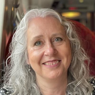 Nicole  Dunlop
