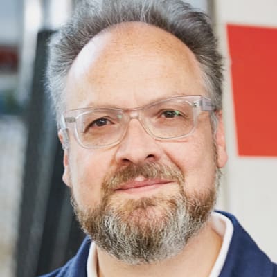Simon  Maidment