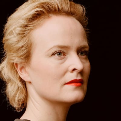 Louise  Gray