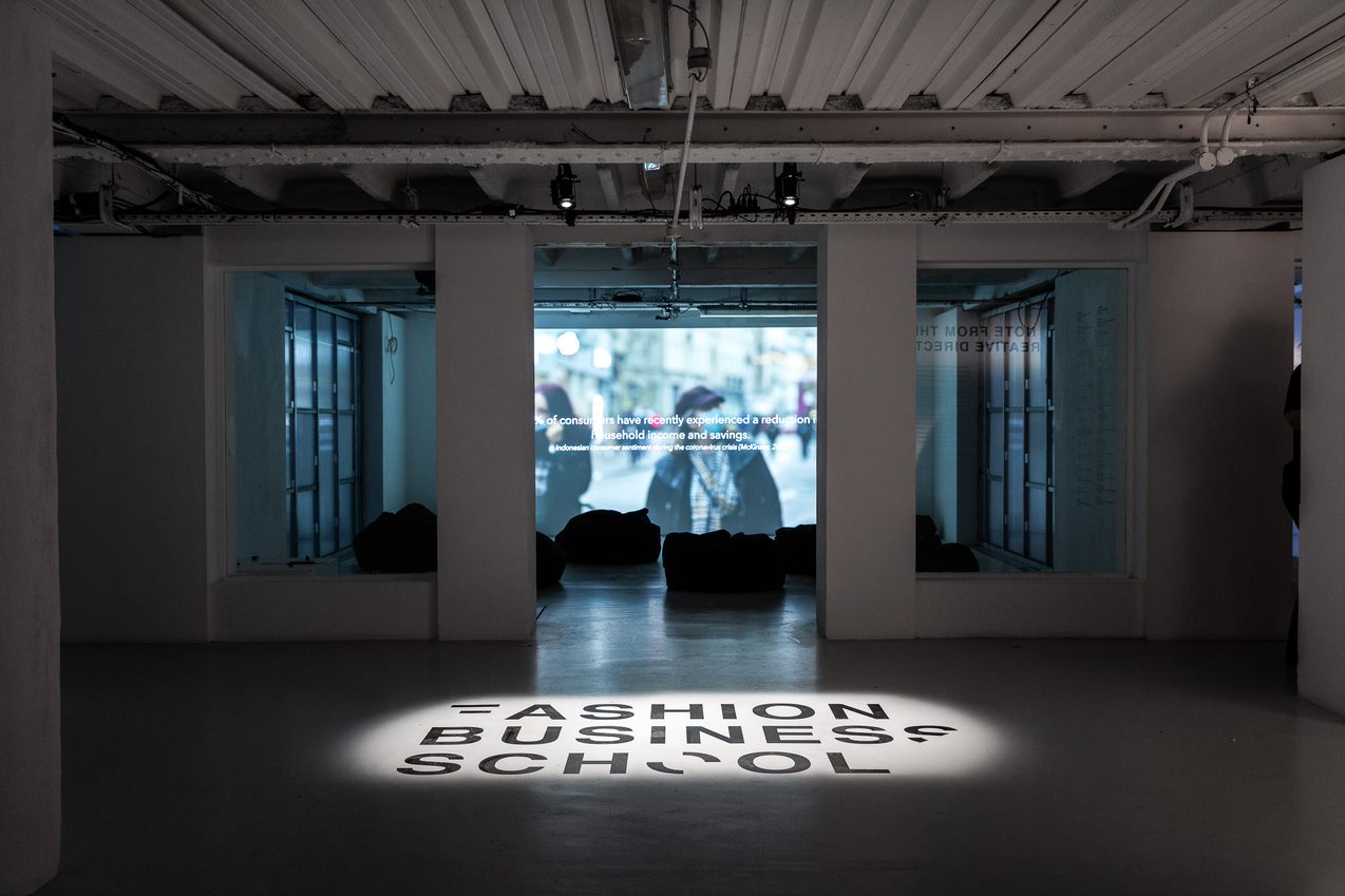 Digital installation for Fashion Business School