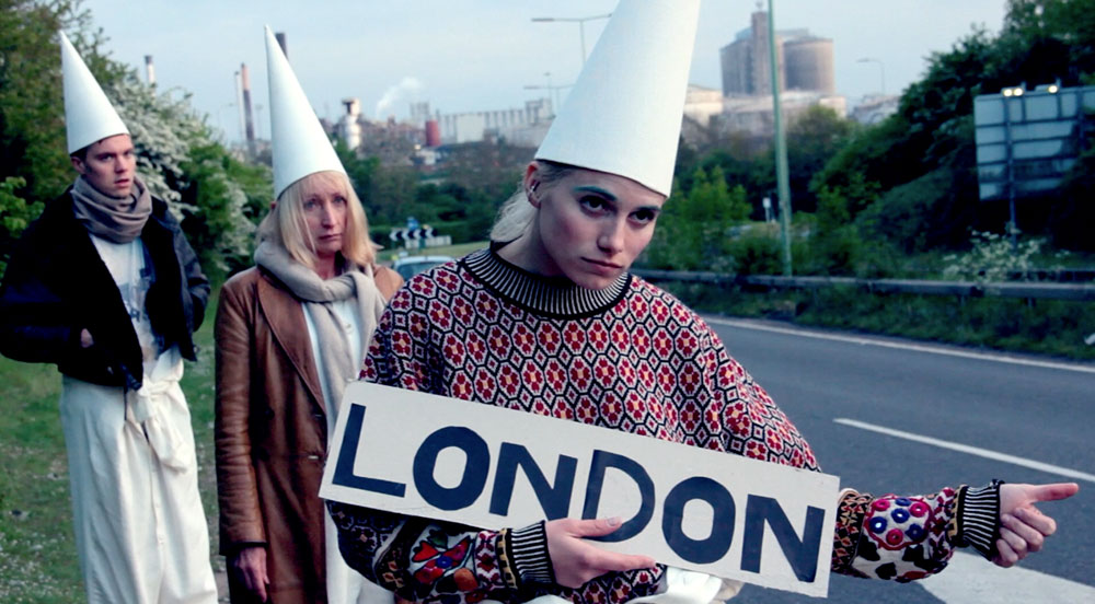 Oliver Cronk, MA Costume Design for Performance