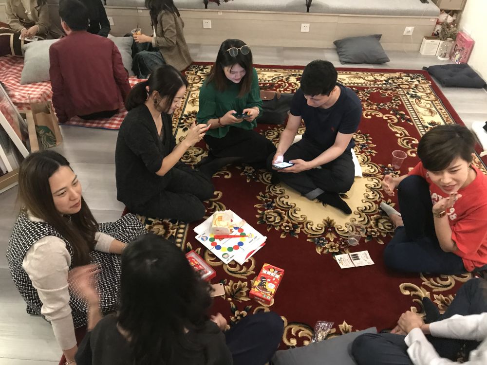 Alumni celebrate Christmas in Guangzhou
