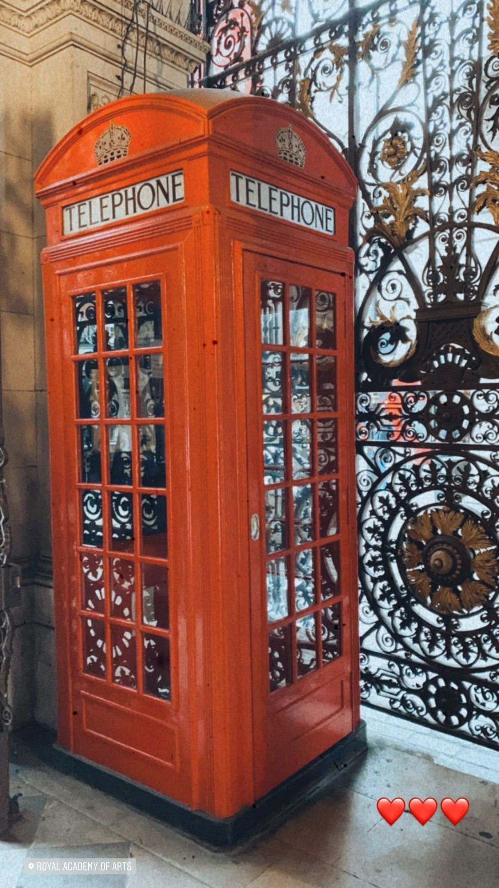 Telephone booth