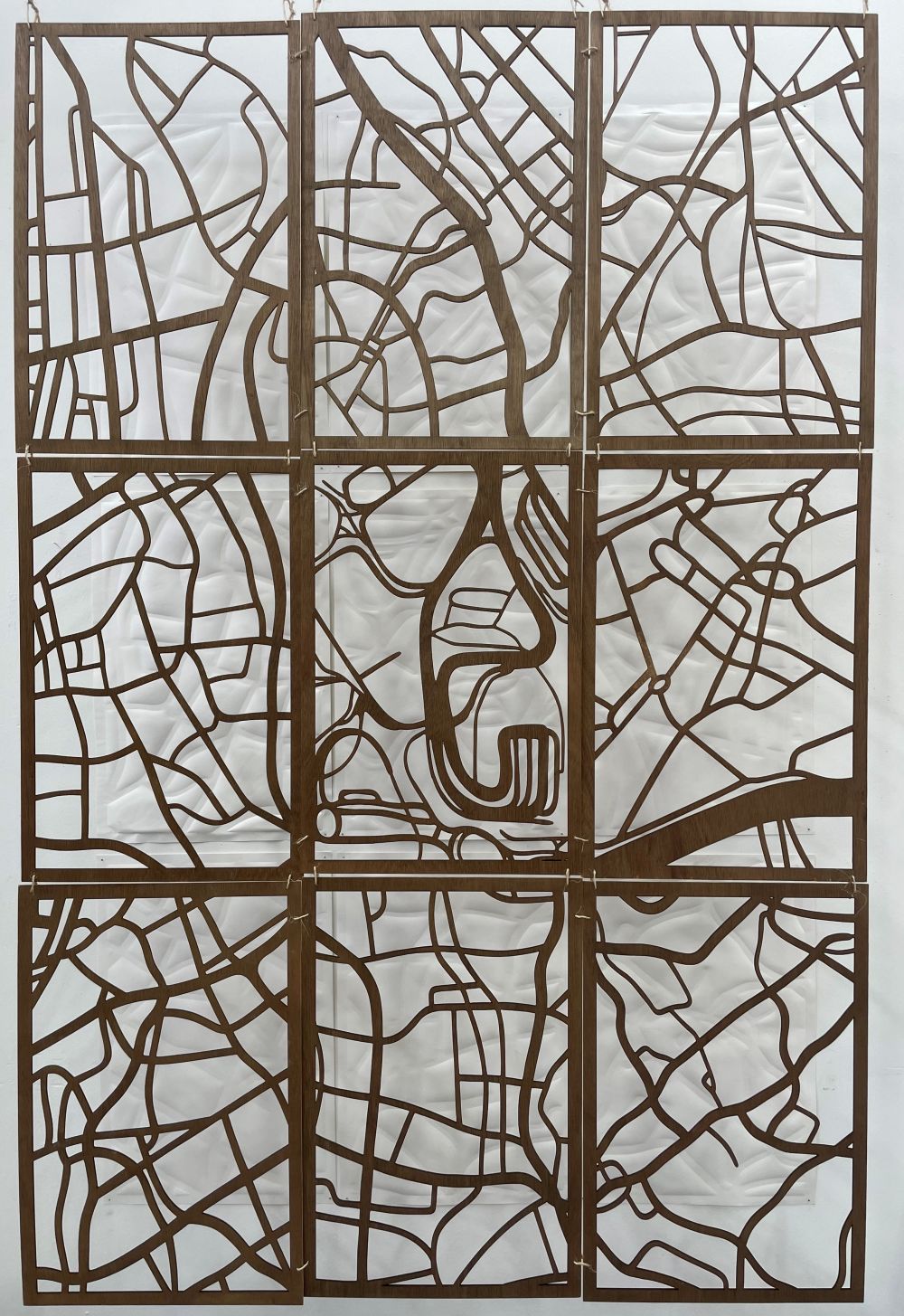 Wall hanging piece