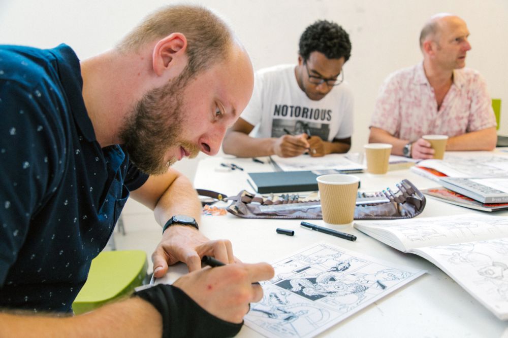 Alexander Steenhorst working in the studio during a short course