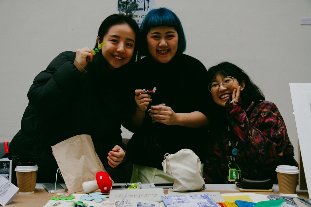 Holiday Market vendors and buyers in The Street CSM