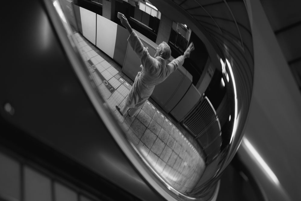 Photograph of an object reflected in a mirror