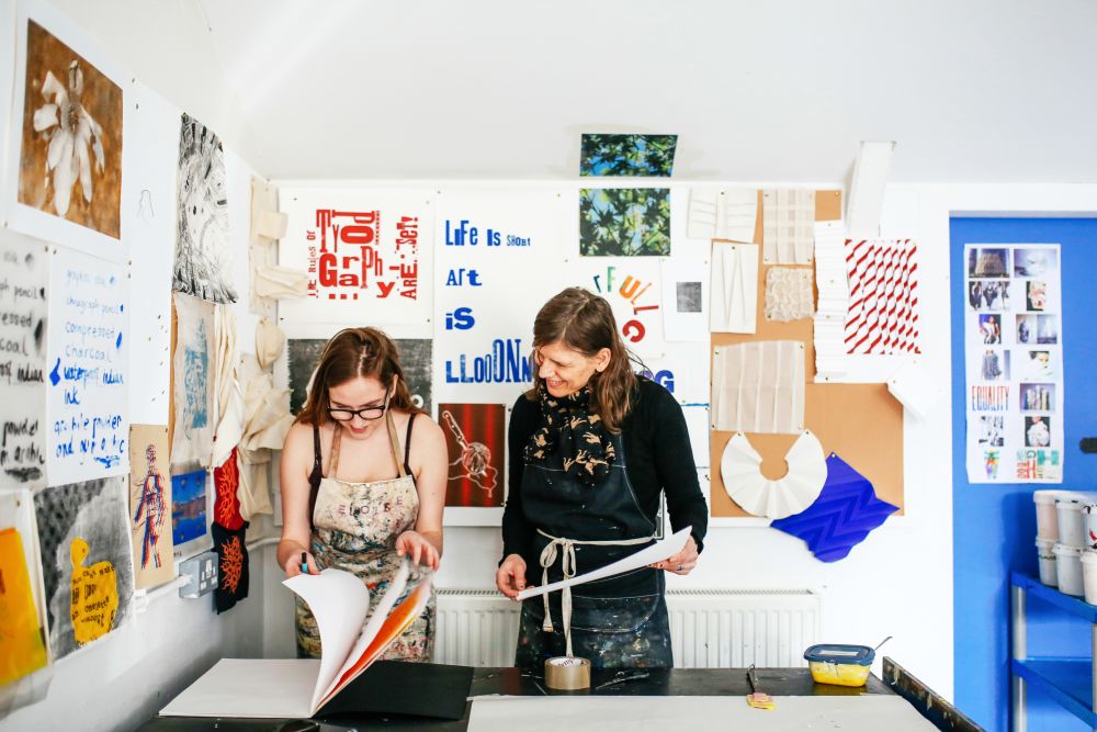Student and tutor in the printmaking studio